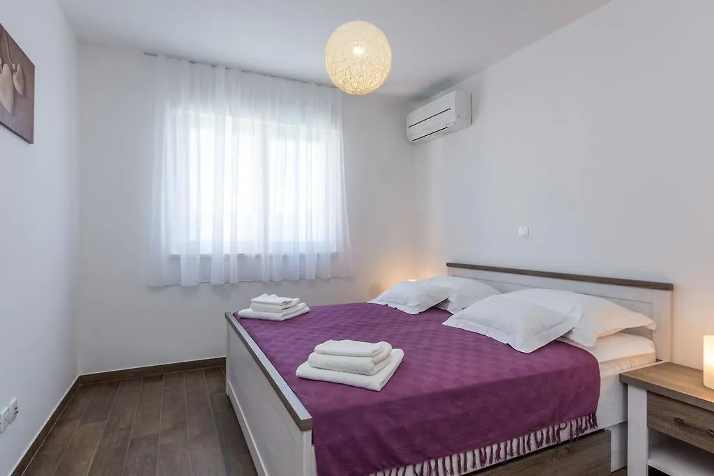 Apartment Villa Piramida Trogir Croatia